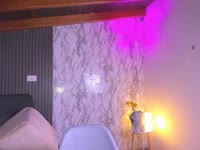 I am daring, curvilinear and simply unforgettable. My body is made to go crazy, especially this tail that has its own life. I love to lose myself in mystery films, share secrets with whom he earns and feel the intensity of a slow and seductive connection. If you are sweet, daring and you know how to handle a woman like me ... maybe I can discover all my secrets.