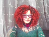 playful woman who loves expressing herself through makeup, dancing, singing and all those little things that make life more colorful. I