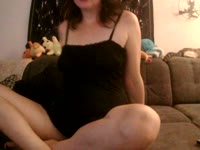 I am a nice woman, who wants to meet new people.i am a goth woman, with witchy vibes.