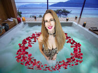 free nude cam AlisMarton