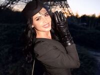 live chat AngelinaKunis