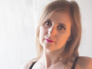 webcam chat ErikaDoyle