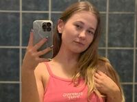 cam girl video GlossyMonica