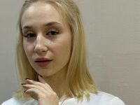 dirty cam show IsabelNeugent