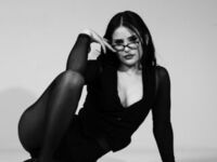fingering webcam girl JadeAgliyah