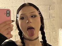 sexy webcamgirl KattyIvy