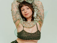 masturbating webcamgirl LillyStark