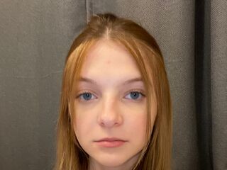 cam girl chat room LuciMayala