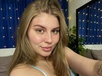 hot girl MilaOlivers