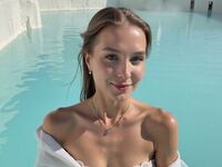 camslut topless MinaWane
