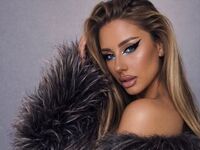 free nude webcam AyshaConnor