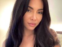 naughty camgirl masturbating with dildo CaitlynEva