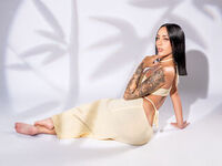 hot cam girl masturbating with vibrator IvannaDarkova