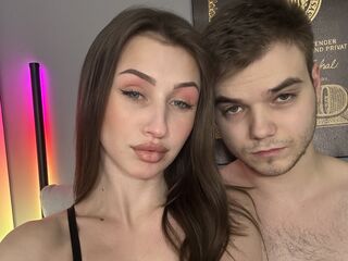 adult couple-web cam sex VikkiGeorge