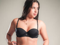 topless webcamgirl AlanaSkyd
