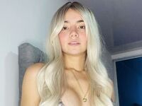 naked camgirl picture AlisonWillson