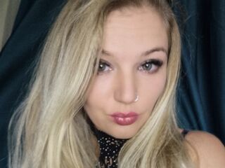 naked camgirl masturbating AnaysAnao