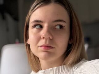 jasmin nude chat room AnnikaMorgan