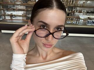 spy web cam AriaMonro