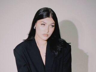 chat room live sex AsiaShifman