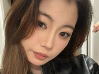 naked girl with webcam masturbating with vibrator AugustFeng