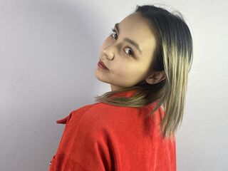 shower live cam BellaWaves