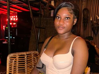 fingering webcam girl BiancaStyles