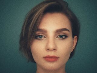 hot cam girl masturbating with sextoy BjorkLight