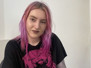 naked camgirl picture BonnieRide