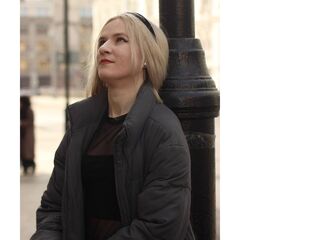 hot webcam slut CarinGoodwin