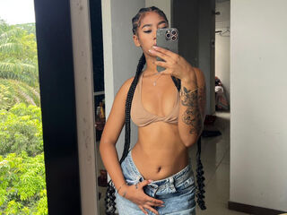 camslut spreading pussy CarolineCartson