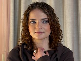 naked camgirl masturbating CelindaRushlow
