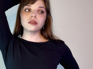free sexcam ChrissyHolgerson