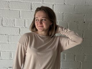 free live sexcam ChristiaBenoy