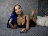 hot cam girl masturbating with vibrator CiaChanning