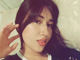 cam girl masturbating with sextoy ClaireThomas