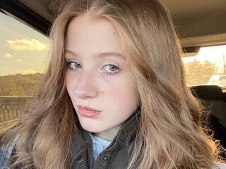 free chat DaniellaSunshine