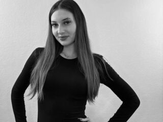 free nude live show DaynaNicholls