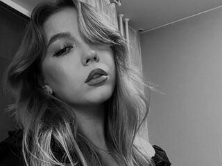 webcam strip tease show DevonaDalal