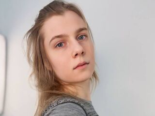 girl camsex DonnettaLorino