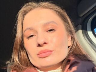 webcamgirl DonnieFreed