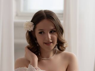 masturbating camgirl DorothaHiles