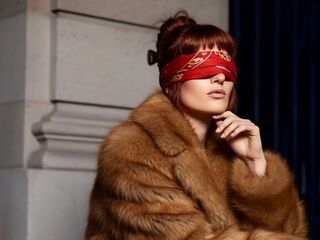 camslut naked EllaRhodes