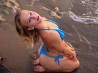 naked webcamgirl picture EllisSpark