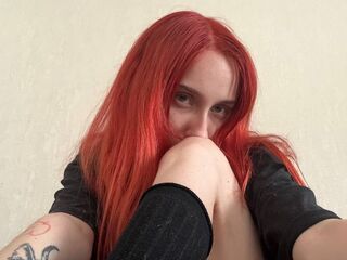 camgirl masturbating with vibrator EmmaKrasnova