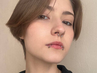 naughty cam girl masturbating EssieAcheampong