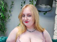 live webcam performer EsterGreys