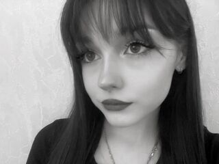 camwhore masturbating EvelynnCaillouet