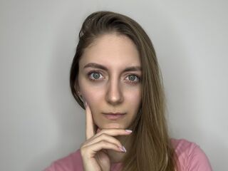 chatwhore GenevaAndrode