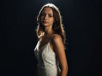 cam girl masturbating with dildo GlendaKofa